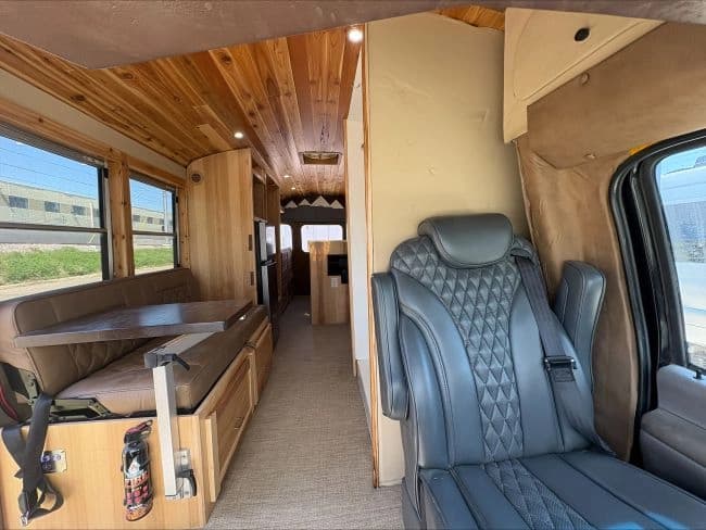 2000 Ford E450 Skoolie Conversion - Image 2