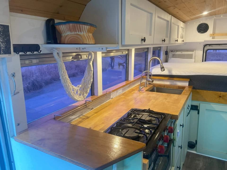 2001 GMC Savana Skoolie Conversion - Image 2