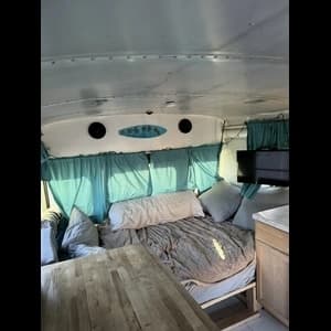 Express 3500 #25501 - Image 2