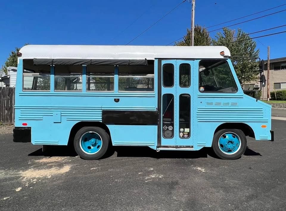 1993 GMC Blue Bird Skoolie Conversion - Image 2