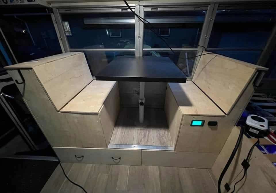1993 GMC Blue Bird Skoolie Conversion - Image 5