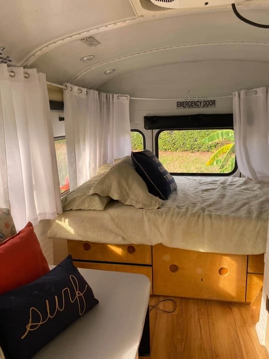 2010 Blue Bird Vision Skoolie Conversion - Image 8