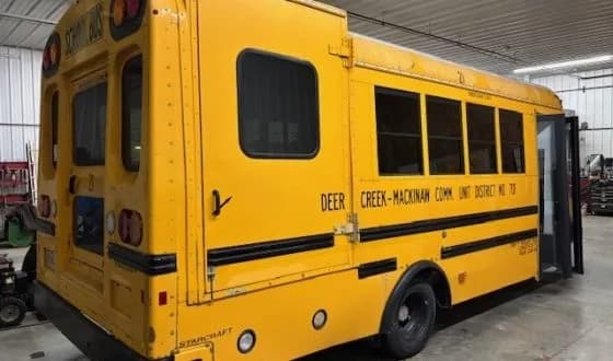 2013 Chevrolet Starcraft School Bus - Image 2