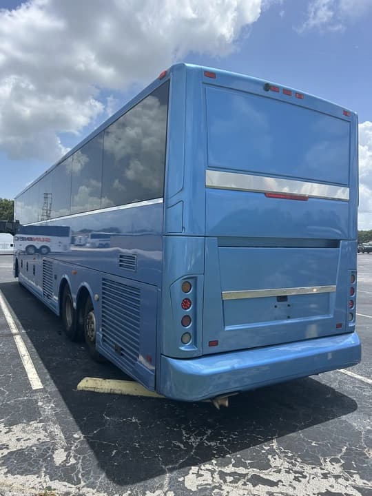 2018 Van Hool CX45 Coach - Image 2