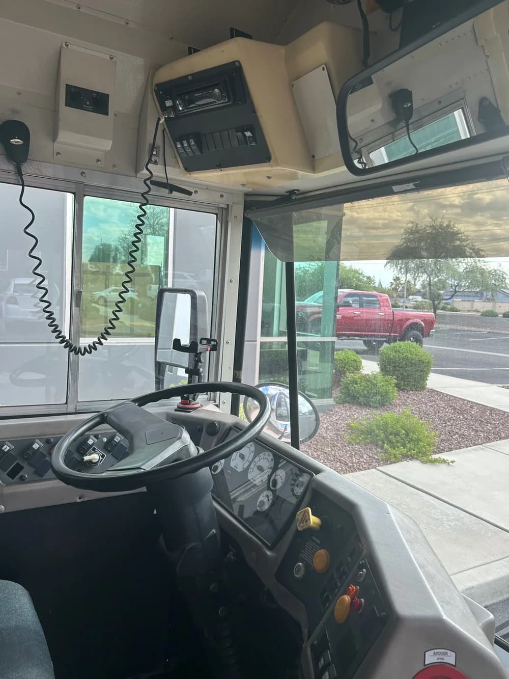 2006 International Re 3000 - Image 12