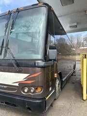 2005 Prevost (NFI) H3-45 bus