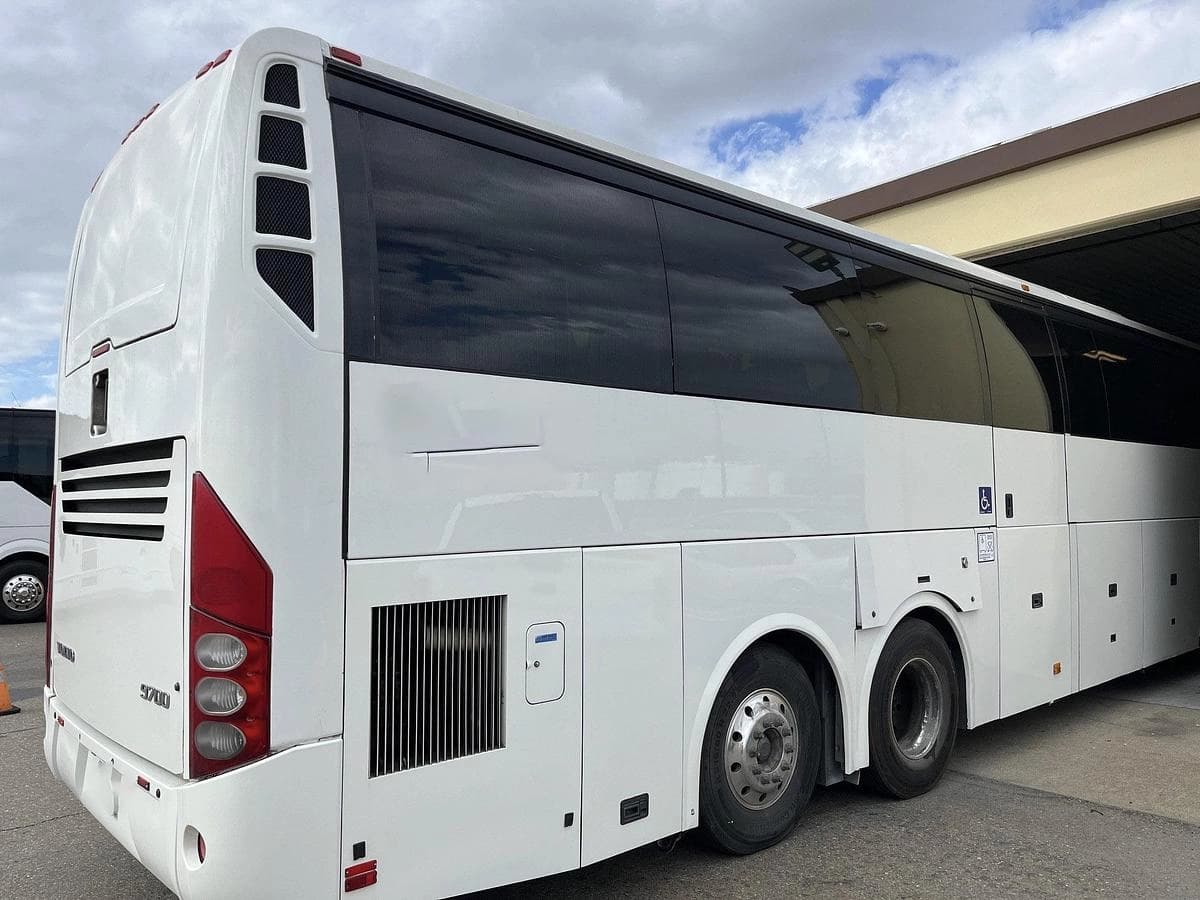 2018 Volvo 9700 ADA Coach - Image 2