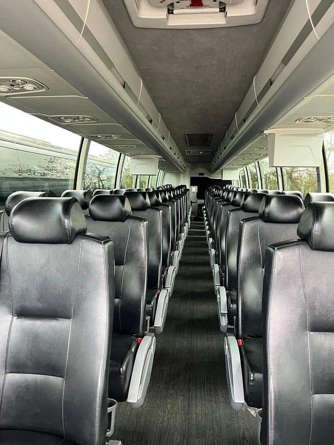 2018 Volvo 9700 Coach Bus - Image 7