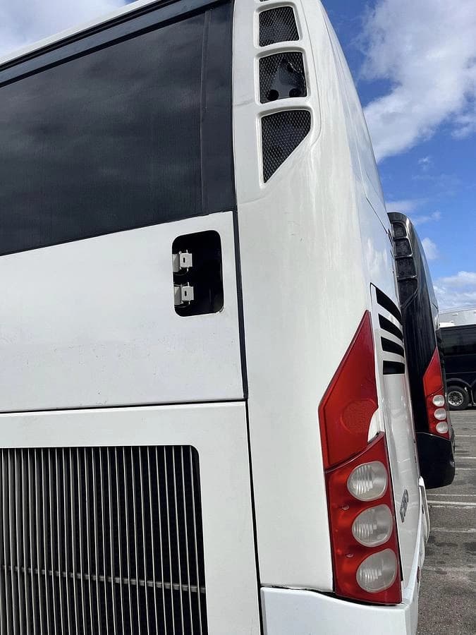 2018 Volvo 9700 Coach Bus - Image 10