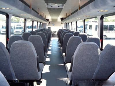 2013 IH Starcraft XLT Shuttle Bus - Image 3