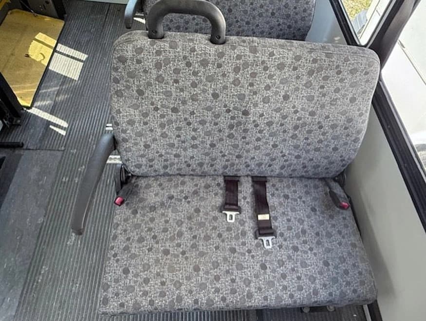 2014 Chevrolet G3500 Goshen Shuttle Bus - Image 5
