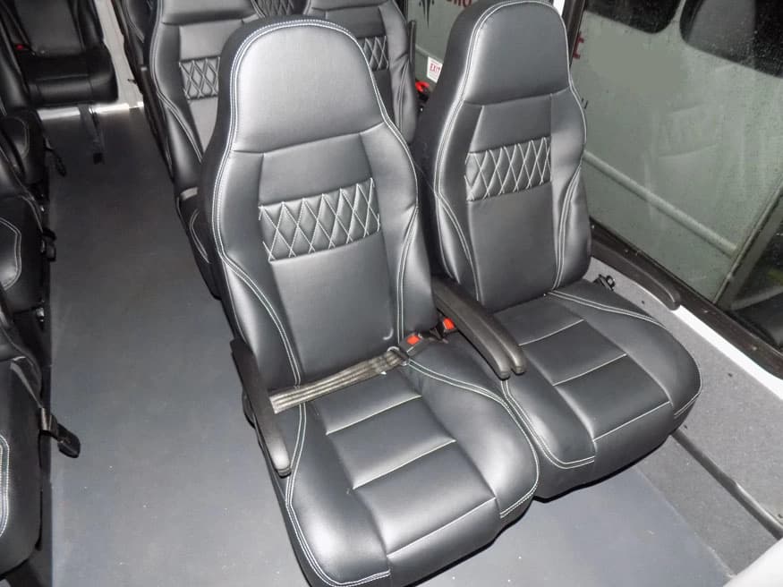 2019 Ford Transit 350 Starlite - Image 5