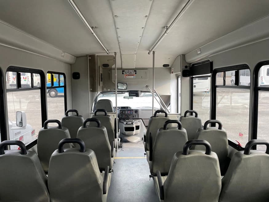 2018 Ford E450 Starcraft Allstar - Image 3