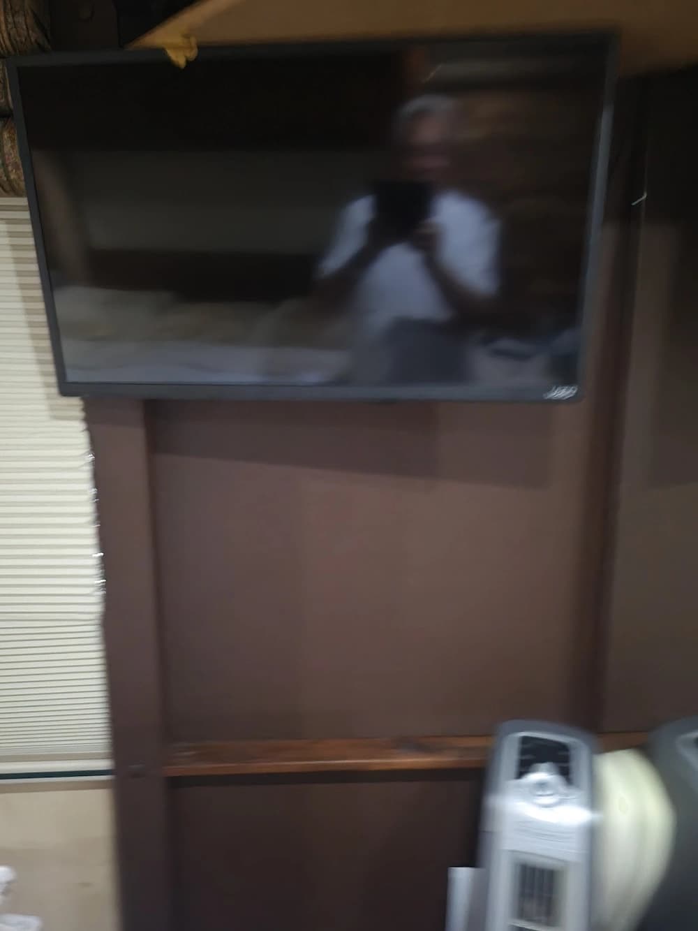 1997 Prevost Featherlite H3-45 Motorcoach Conversion - Image 20