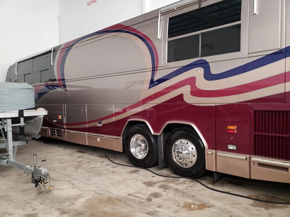 1997 Prevost Featherlite H3-45 Motorcoach Conversion - Image 3