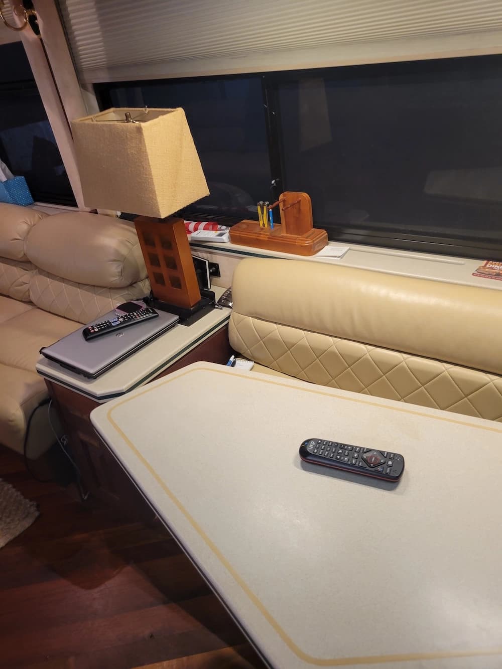 1997 Prevost Featherlite H3-45 Motorcoach Conversion - Image 9