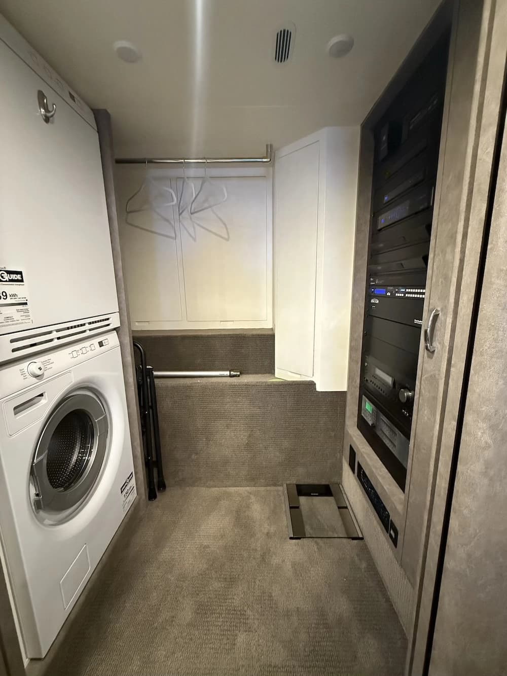 2018 Prevost Marathon X3 Motorcoach - Image 23