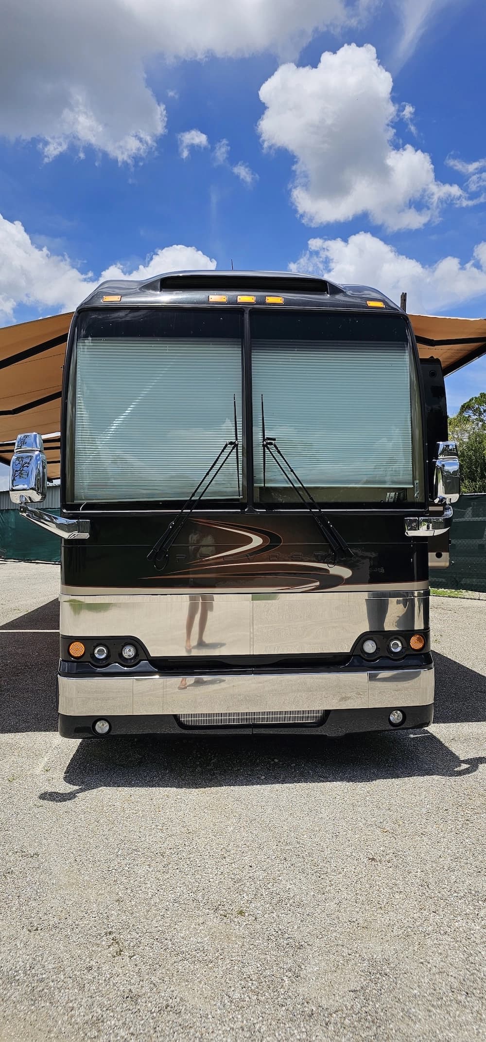 2005 Prevost Marathon XLII Motorcoach - Image 36