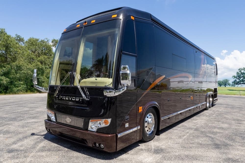 2014 Prevost Marathon H3-45 Motorcoach - Image 11