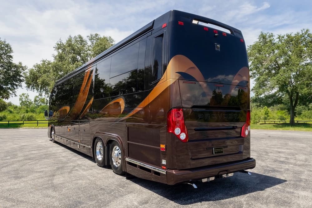 2014 Prevost Marathon H3-45 Motorcoach - Image 7