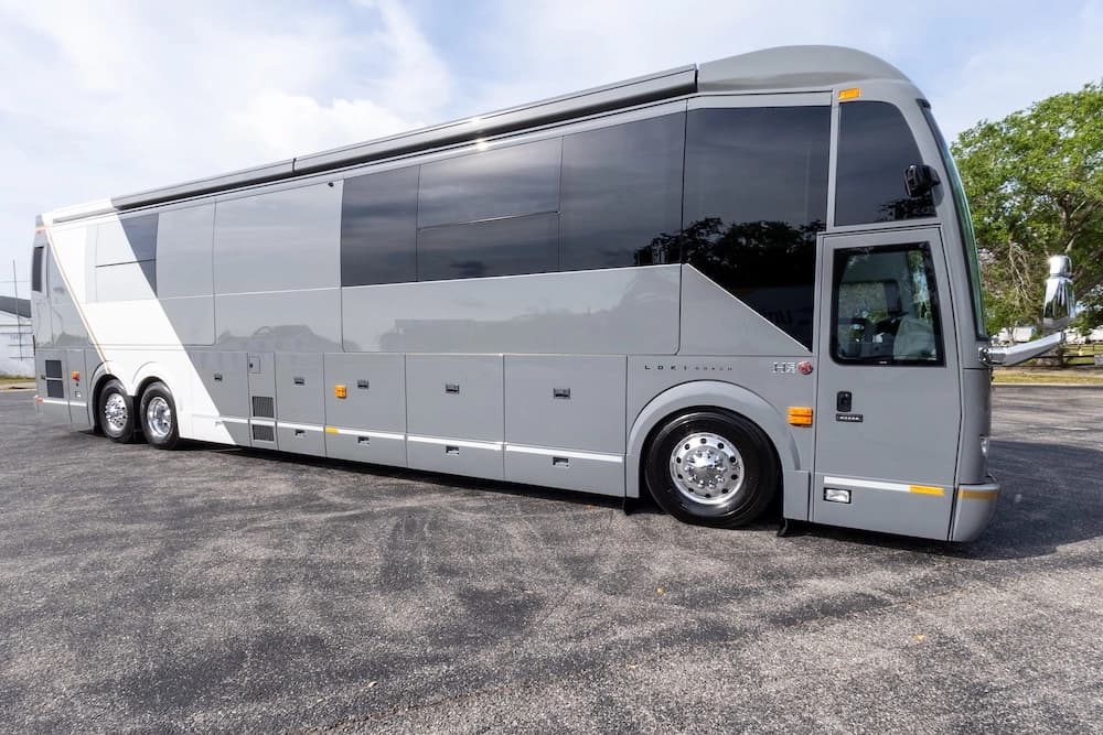 2024 Prevost Loki H3-45 Coach - Image 3
