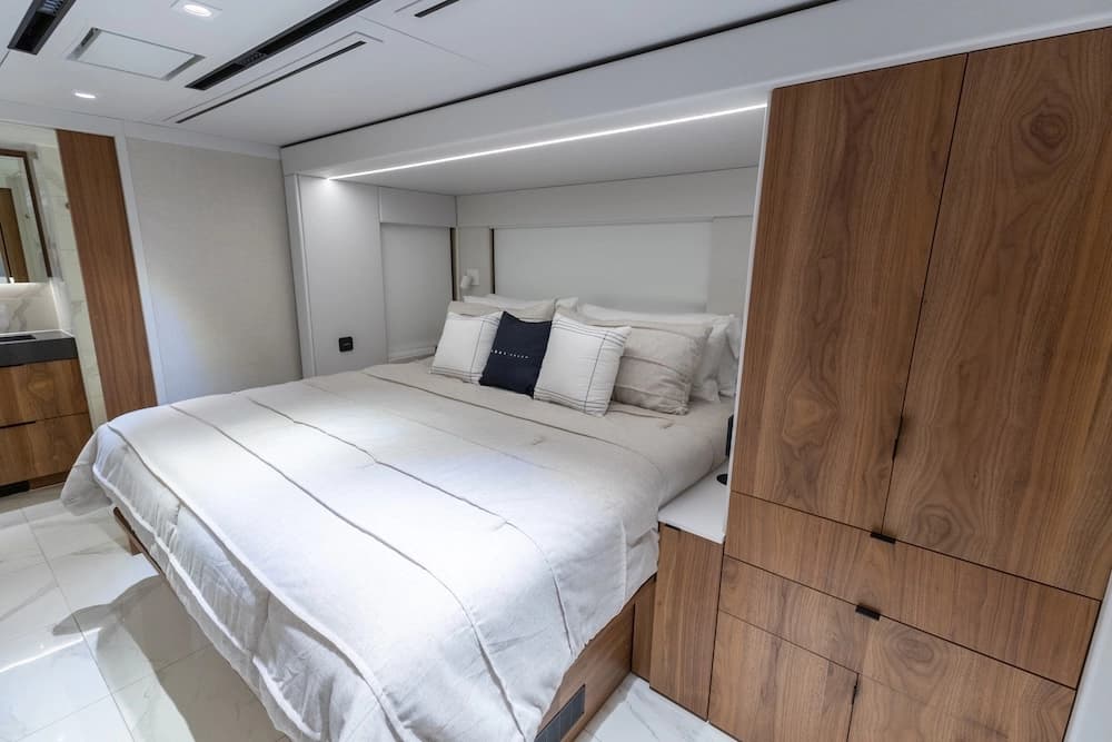 2024 Prevost Loki H3-45 Coach - Image 24