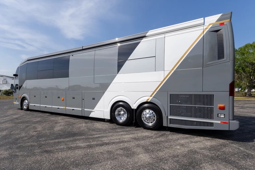 2024 Prevost Loki H3-45 Coach - Image 8