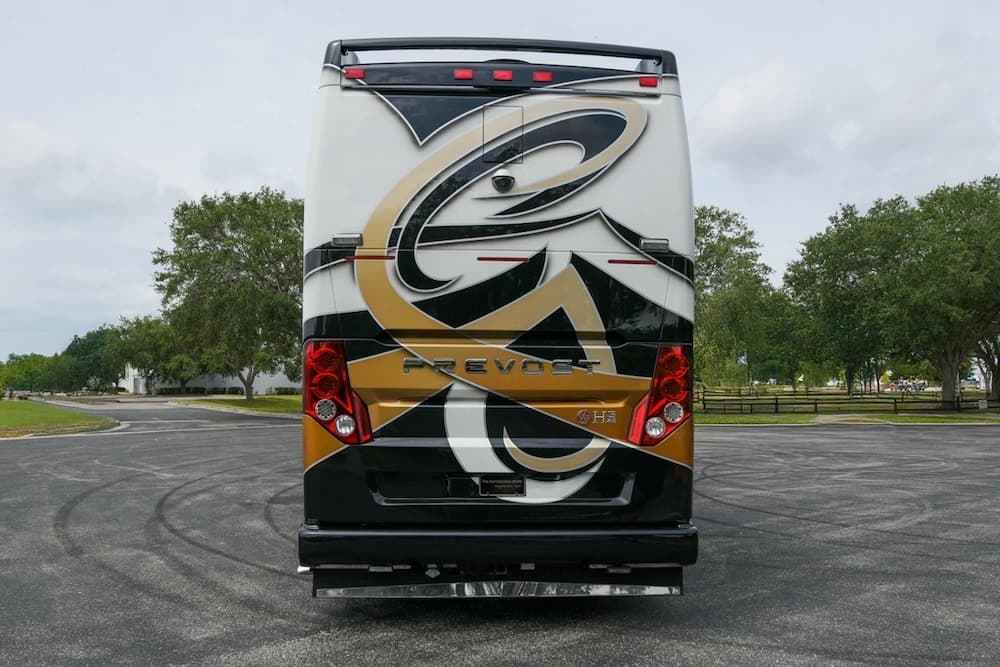 2003 Prevost Liberty Elegant Lady H3-45 Motorcoach - Image 6