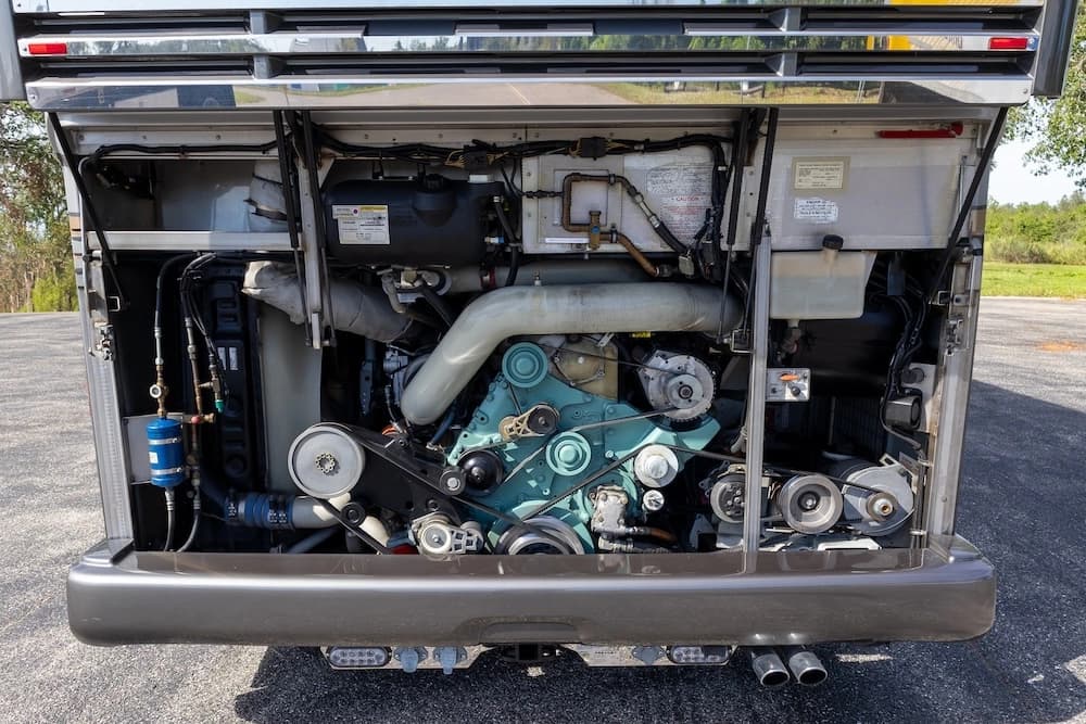 2009 Prevost Featherlite H3-45 Motorcoach - Image 46