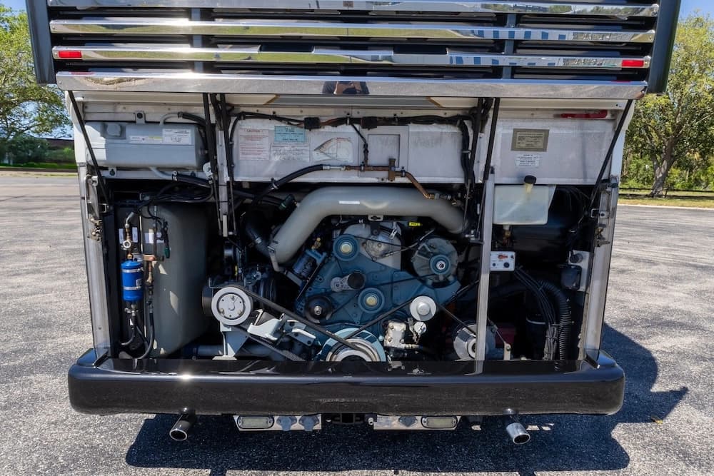 2008 Prevost Featherlite H3-45 Motorcoach - Image 45