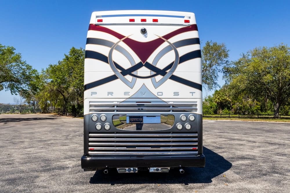 2008 Prevost Featherlite H3-45 Motorcoach - Image 6