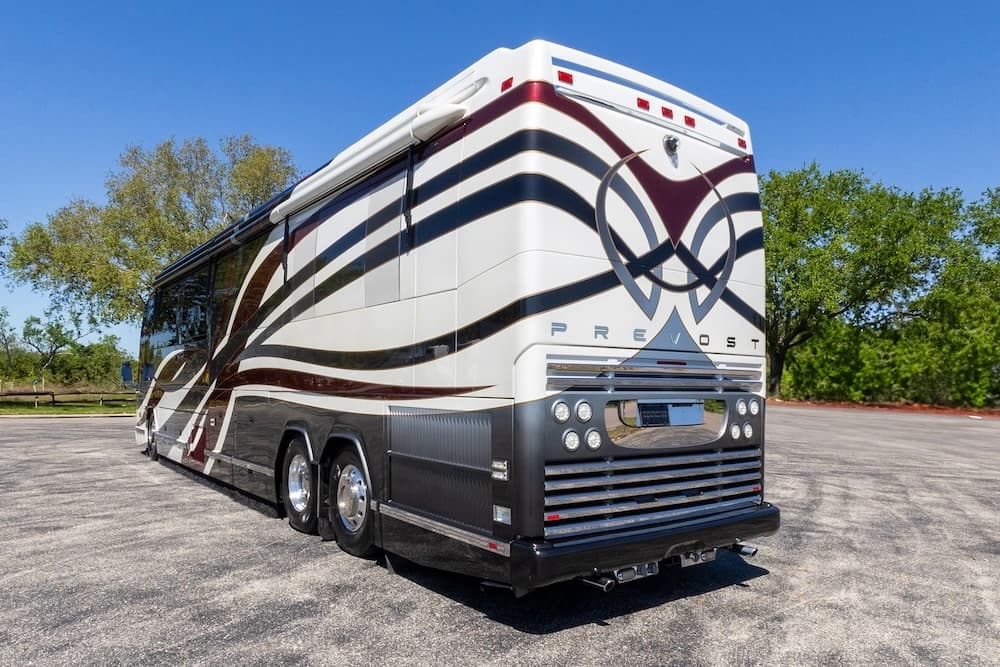 2008 Prevost Featherlite H3-45 Motorcoach - Image 7