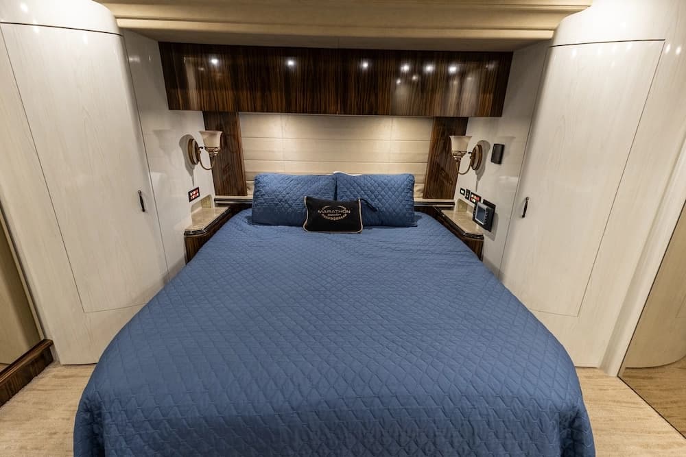 2009 Prevost Marathon H3-45 Motorcoach - Image 27