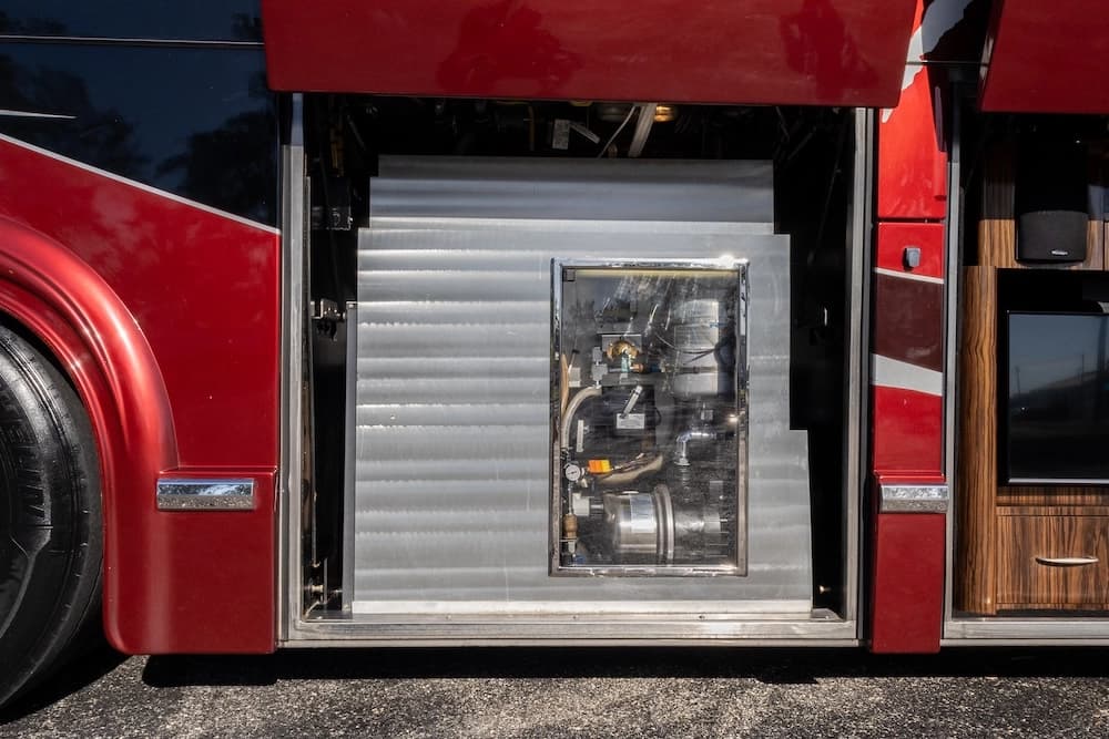 2009 Prevost Marathon H3-45 Motorcoach - Image 34