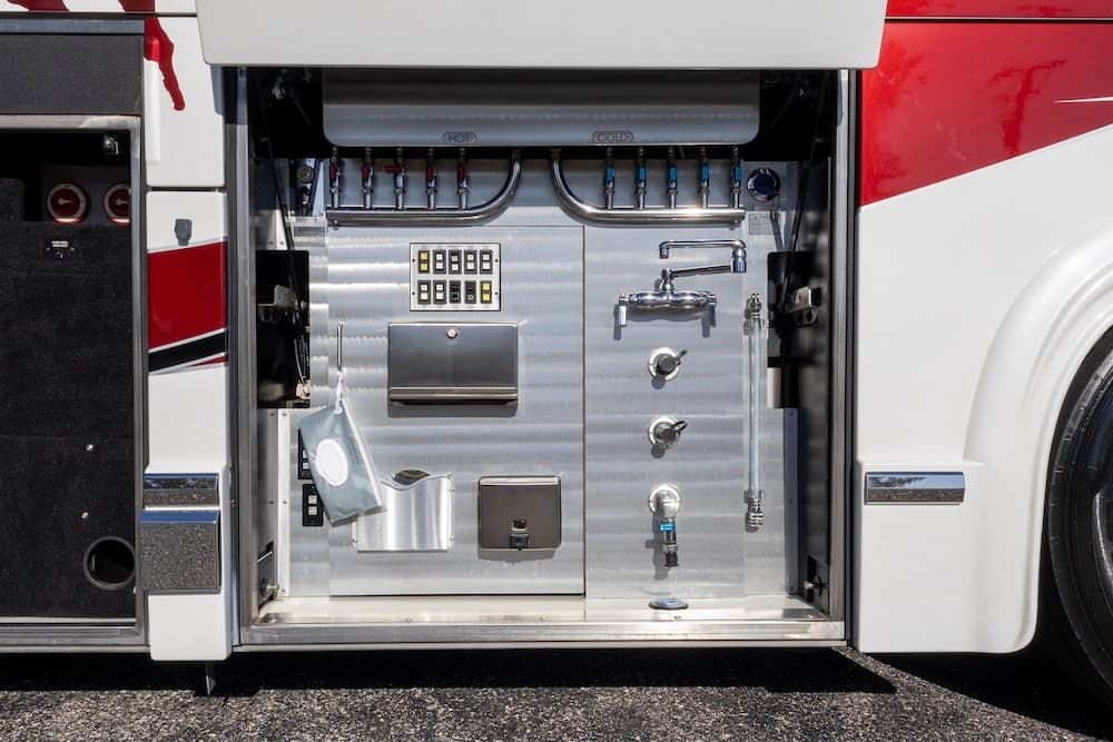 2009 Prevost Marathon H3-45 Motorcoach - Image 44