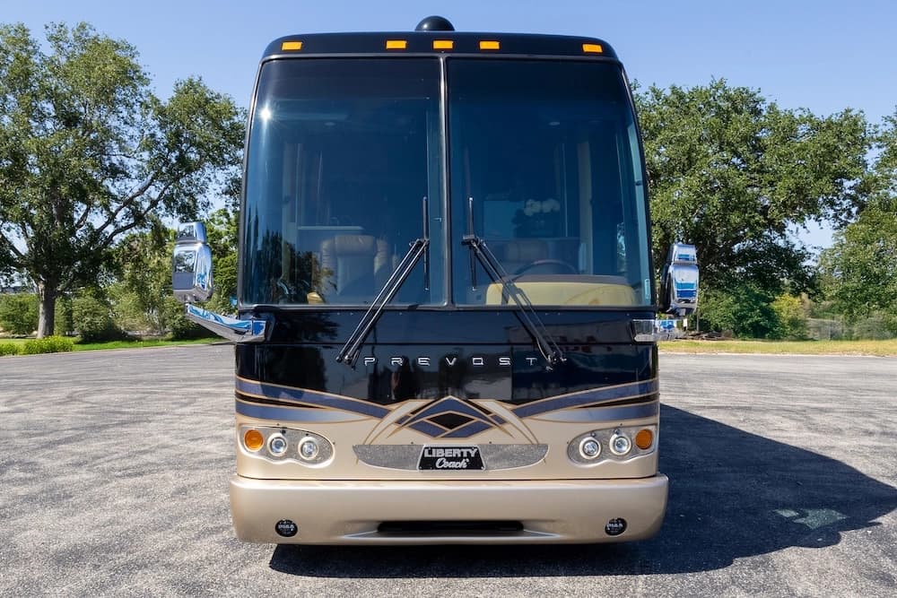 2009 Prevost H3-45 Liberty Elegant Lady - Image 12