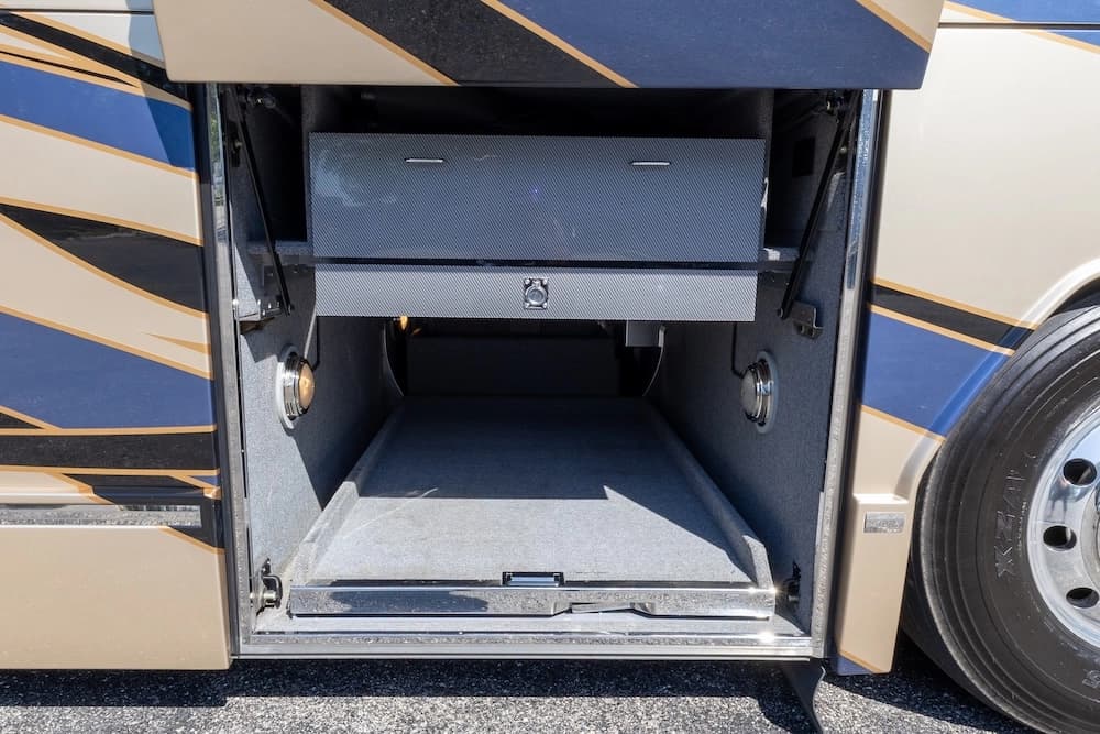 2009 Prevost H3-45 Liberty Elegant Lady - Image 39