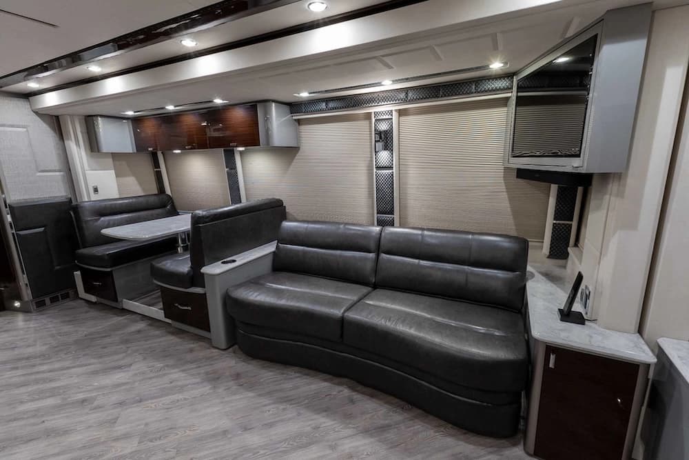 2021 Prevost H3-45 Emerald Motorcoach Conversion - Image 15