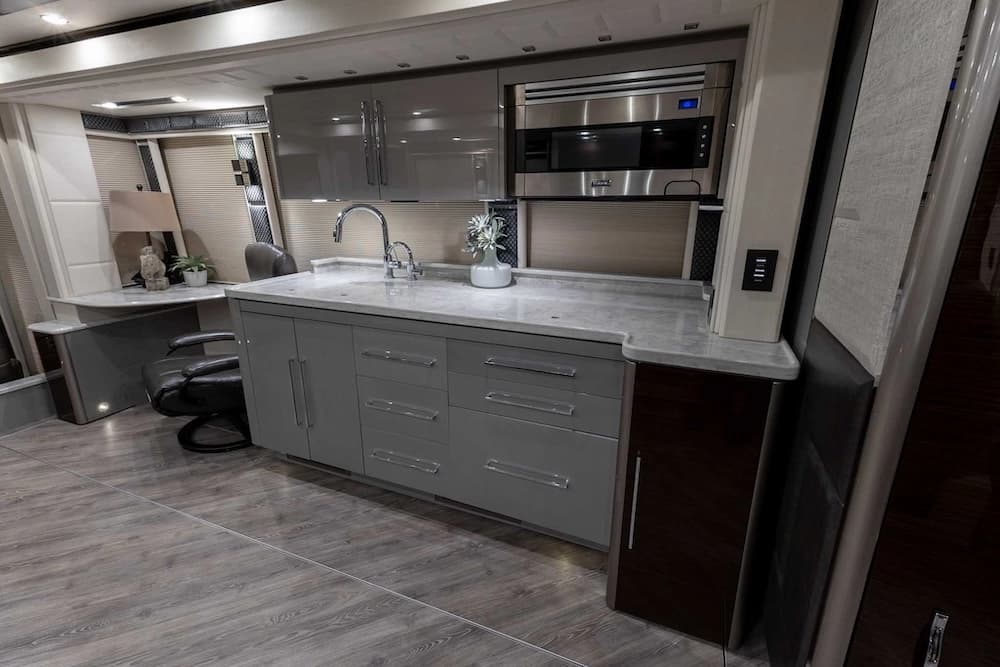 2021 Prevost H3-45 Emerald Motorcoach Conversion - Image 20