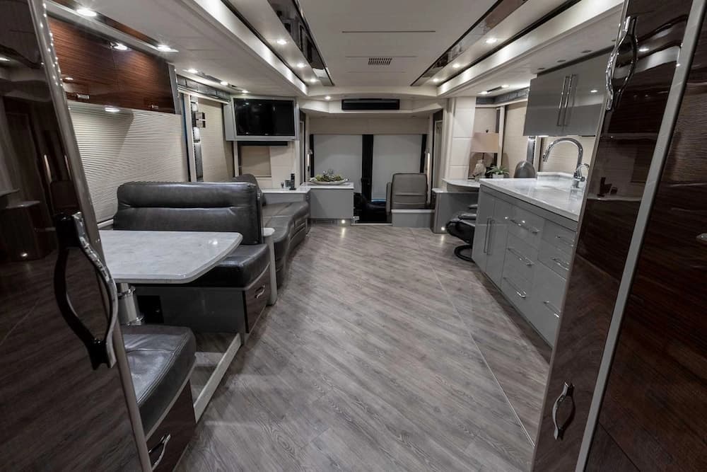 2021 Prevost H3-45 Emerald Motorcoach Conversion - Image 22