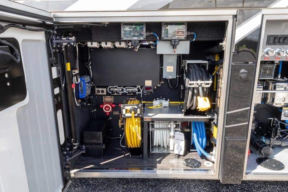 2021 Prevost H3-45 Emerald Motorcoach Conversion - Image 47