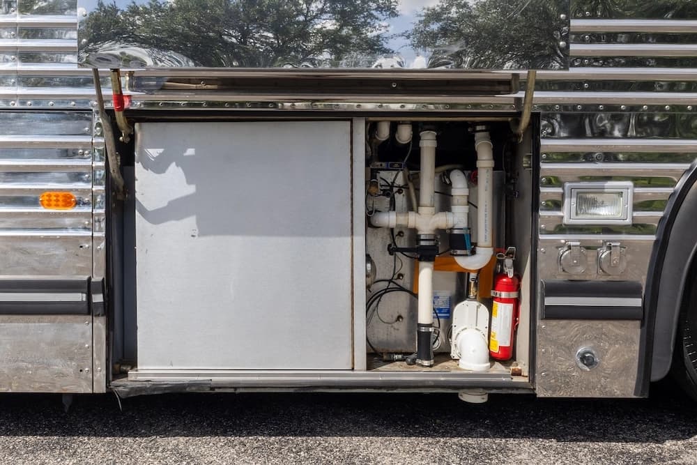 1988 Prevost XL 40 Liberty Motorcoach Conversion - Image 37