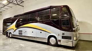 2000 Prevost (NFI) H3-45 bus