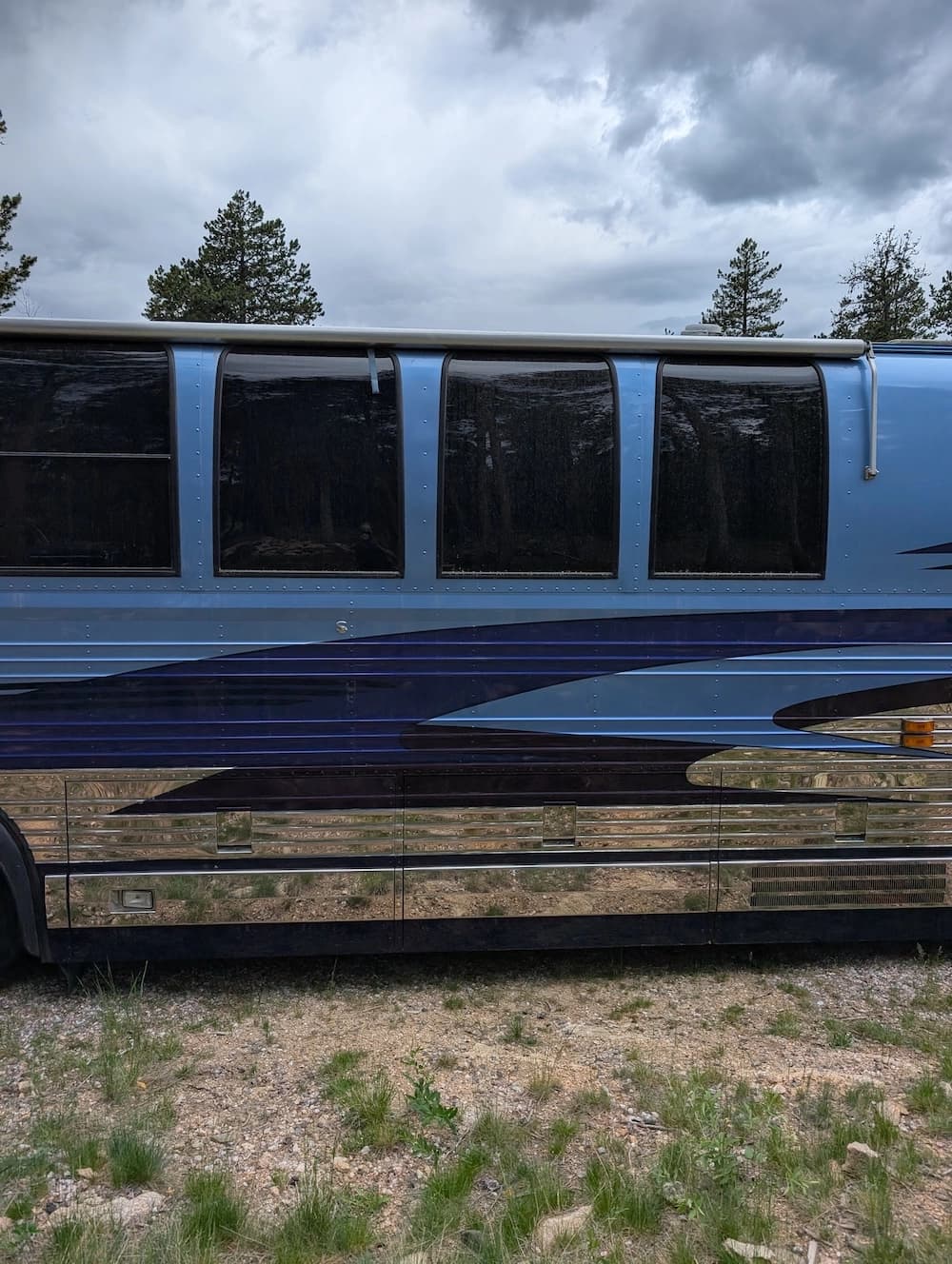 1997 Prevost Marathon XL Motorcoach - Image 2