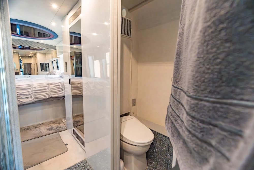 1997 Prevost Marathon XL Motorcoach - Image 46