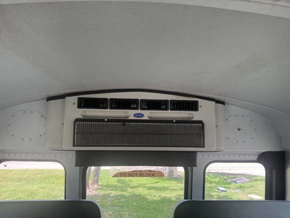 2011 Chevy Mybus - Image 6