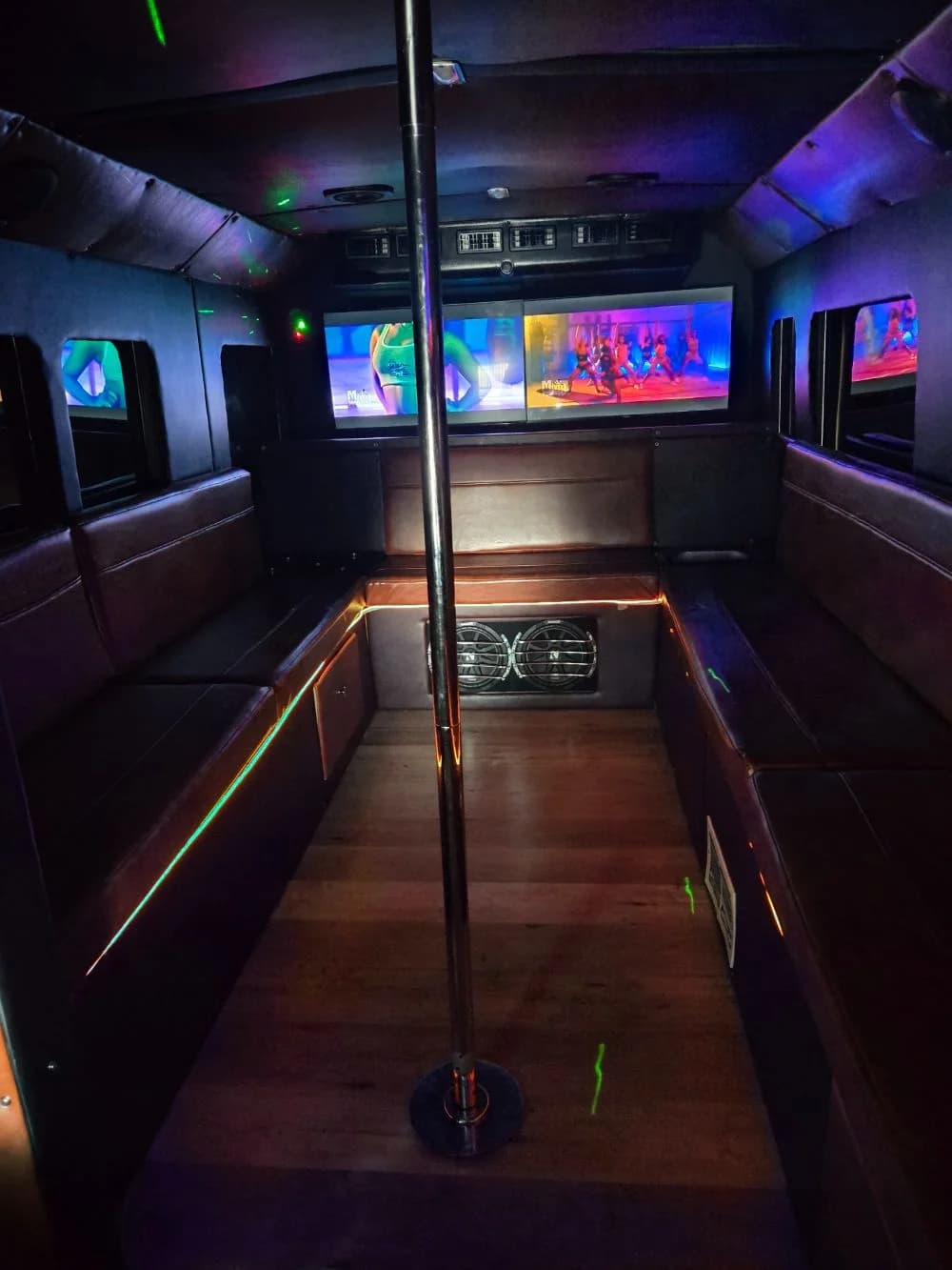 2013 Ford E450 econoline - Image 11