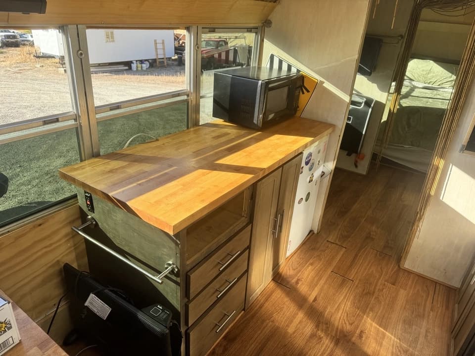 2000 Blue Bird Flat Nose Skoolie Conversion - Image 6