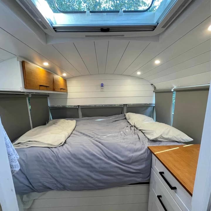 2003 Blue Bird TC2000 Skoolie Conversion - Image 6