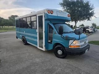 2012 Chevrolet Express 3500 bus